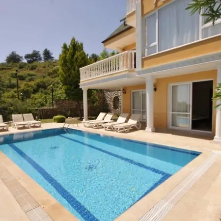 5 Star Villa, With Private Chef, Daily Housekeeping And Personal Concierge, 1039 Villa